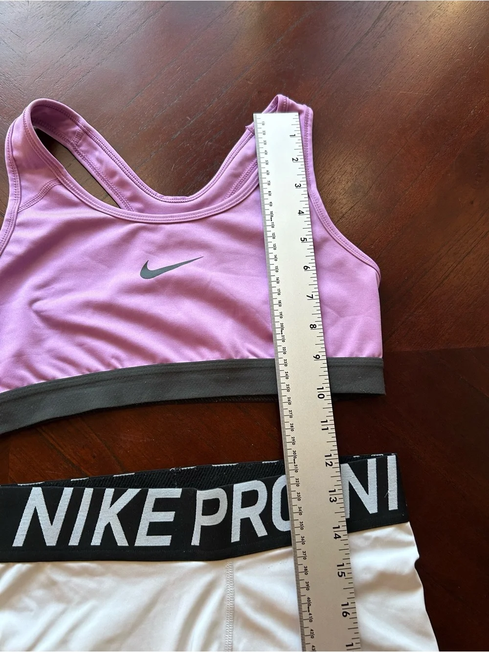 Nike Lilac Sports Bra with White Nike Pro Shorts set size s